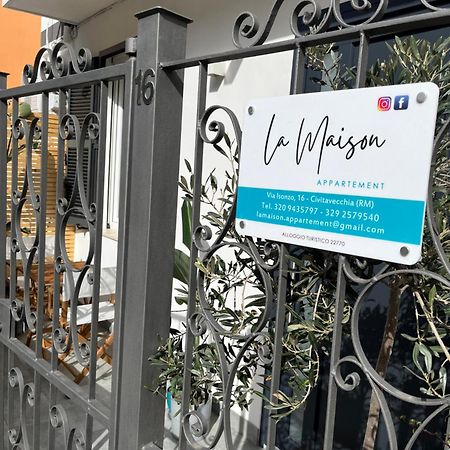 La Maison Appartement - A 200M Dal Porto Civitavecchia Luaran gambar